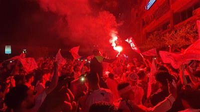 احتفالات حتى الفجر، فرحة جماهير الزمالك بالكونفدرالية في شوارع القاهرة (فيديو وصور)