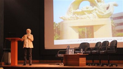 اليوم العالمي للمتاحف، الفنون التشكيلية تنظم محاضرات حول 