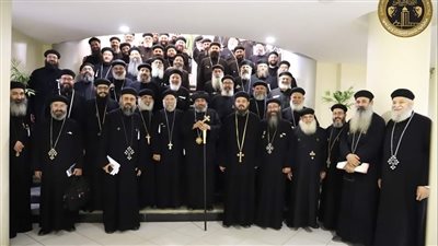 الأنبا نوفير يناقش ترتيبات خدمة الفقراء مع كهنة شبين القناطر