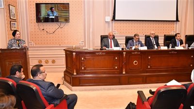 رئيس جهاز النقل البري يكشف مفاجأة بشأن ترخيص أوبر