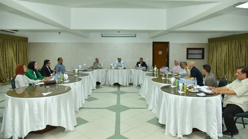 اجتماع نادي جامعة