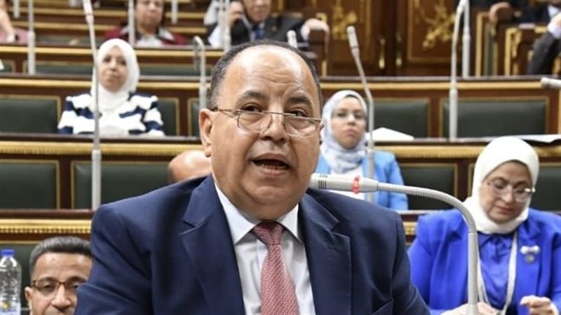 وزير المالية بجلسة