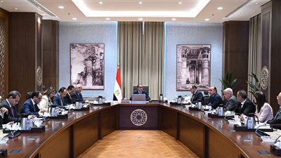 رئيس الوزراء يلتقي أعضاء المجلس التصديري وغرف الصناعات الغذائية