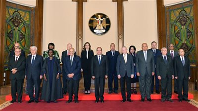 السيسي يؤكد ضرورة أن تُكمل مكتبة الإسكندرية رسالة مصر في بناء الجسور بين الثقافات وإرساء السلام والتنمية