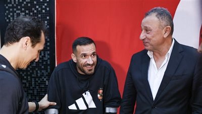 الخطيب يزور معلول بالمستشفى بعد جراحة وتر أكيلس