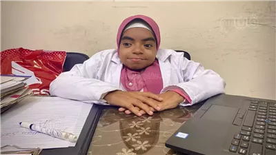  الدكتورة نورهان سلامة.. 19 عامًا من التحدي والصمود في مواجهة العظم الزجاجي.. المرض لم يمنعها من الوصول إلى كلية الصيدلة