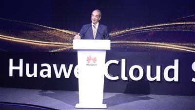 وزير الاتصالات: إطلاق سياسة الحوسبة السحابية للاستفادة من مميزاتها الاقتصادية والتكنولوجية 