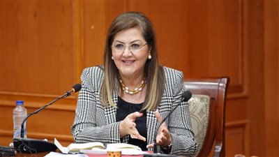 وزيرة التخطيط: نستهدف خفض كثافة الفصول في المُحافظات