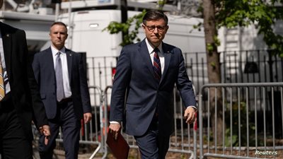 رئيس النواب الأمريكي يتحدى الجنائية الدولية ويعتزم دعوة نتنياهو لإلقاء كلمة بالكونجرس