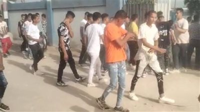 77 ألف طالب بالشهادة الإعدادية باسيوط يؤدون اليوم امتحانات الهندسة والدين