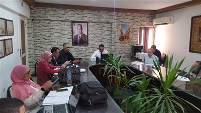 وكيل تعليم الجيزة يتابع امتحانات الشهادة الإعدادية ويجتمع بمديري العموم لمناقشة السلبيات