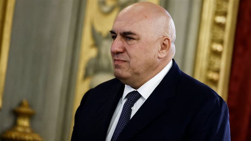 وزير الدفاع الإيطالي،