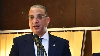 محافظ الفيوم يكرم أسر الشهداء في احتفالات المحافظة بيوم الشهيد