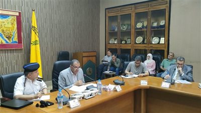 سكرتير شمال سيناء يناقش الاستعدادات لامتحانات الثانوية العامة والأزهرية والدبلومات الفنية