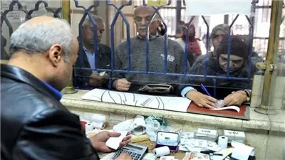 والله ما أنصفناهم!.. وقف معاشات كبار السن يثير جدلًا..و”التأمينات الاجتماعية” ترد: تحديث البيانات يتم لأصحاب المعاشات ويمكن عمل زيارة منزلية