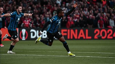 بالأرقام، موسم استثنائي يضع أديمولا لوكمان على عرش الكرة الأفريقية 