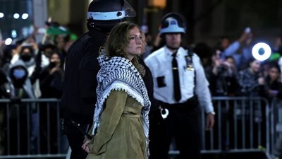 إعادة تعيين قائد شرطة جامعة كاليفورنيا بعد هجوم على طلاب مناصرين للفلسطينيين