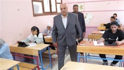 صفوف النقل الثانوي بالوادي الجديد يختتمون اليوم امتحانات نهاية العام 