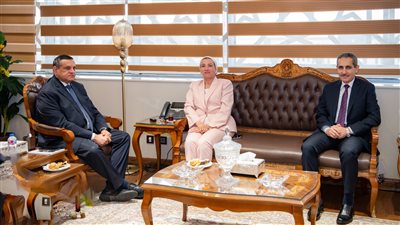 توقيع عقد إدارة وتشغيل مصنع تدوير ومعالجة المخلفات غير الخطرة بالمحلة الكبرى