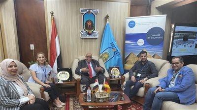 رئيس جامعة الأقصر يبحث مع وفد الهيئة الألمانية DAAD التبادل العلمي والتعاون المشترك