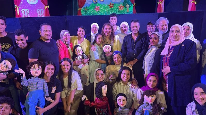 عرض فرحة على مسرح
