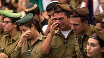 بسبب حرب غزة، 42% فقط من ضباط إسرائيل يريدون الاستمرار بالخدمة