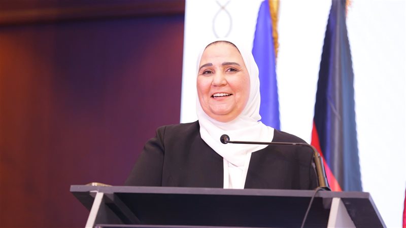 نيفين القباج وزيرة
