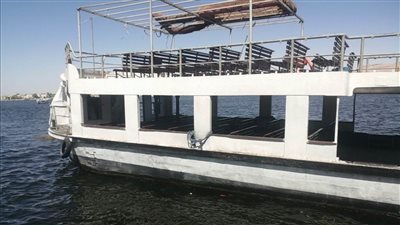 معدية الوابورات تربط أهالي شرق الأقصر بغربها (صور)