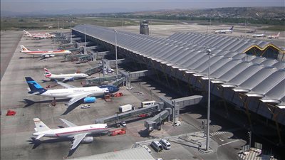 من النهر إلى البحر، مفاجأة سارة لفلسطيني بعد ختم جواز سفره بمطار مدريد (صورة)