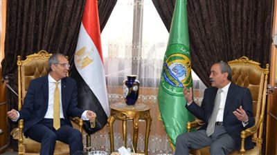 محافظ الإسماعيلية يستقبل وزير الاتصالات لافتتاح عدد من المشروعات (صور) 