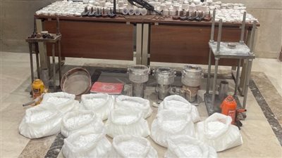 حبس 10 عناصر إجرامية بتهمة حيازة مواد مخدرة في 4 محافظات