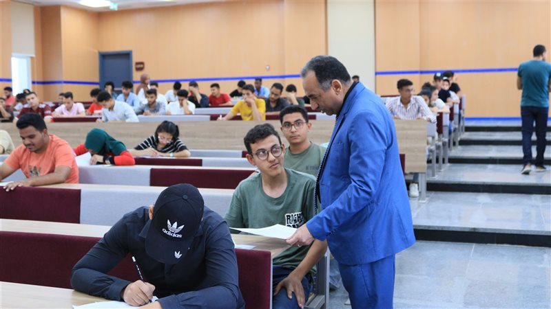 امتحانات الفصل الدراسي