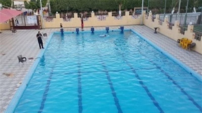 حمام سباحة، فيتو