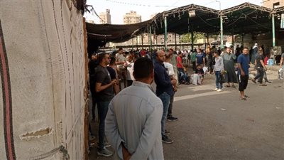 مواقف الفيوم تعذيب واستغلال.. السائقون يمتنعون عن العمل لرفع الأجرة.. والمحافظة: استمرار الحملات التفتيشية لضبط التعريفة (صور) 