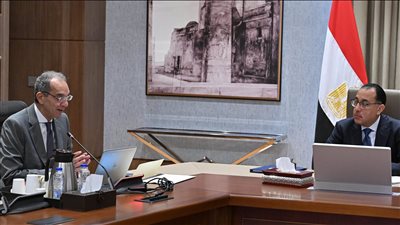 مدبولي يلتقي وزير الاتصالات لمتابعة عدد من ملفات العمل 