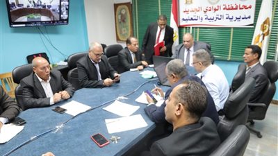 تعليم الوادي الجديد تتابع انتظام طلاب الدبلومات بالامتحانات