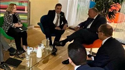 وزير الخارجية يلتقي وزير الدولة البريطاني لشئون الشرق الأوسط في بروكسل