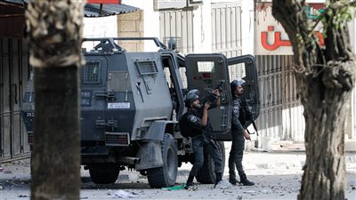 جنود الاحتلال تركوه ينزف حتى الموت، استشهاد طفل 14 عاما في الخليل 