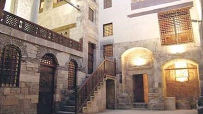 وزير الإسكان يتابع مشروعات تجديد أحياء القاهرة الإسلامية والفاطمية