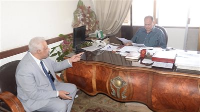 محافظ أسيوط يؤكد ضرورة التنسيق مع القطاع الخاص لتوفير فرص عمل للشباب 