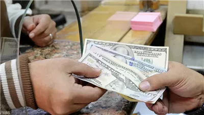 مصر ضمن أكبر 5 دول في تحويلات العاملين بالخارج (إنفوجراف)