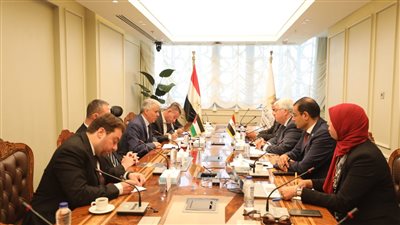 وزير التعليم العالي يلتقي نظيره الفلسطيني لبحث سُبل التعاون المُشترك