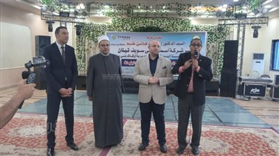 محافظ بني سويف يشهد تسليم مساعدات مالية لـ26 من العرائس اليتيمات