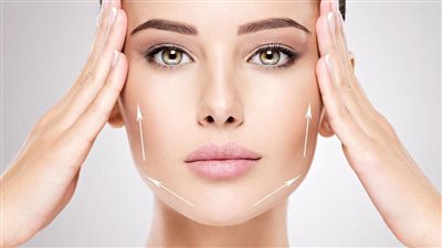 بمكونين اثنين فقط، اصنعى كريم لإنتاج الكولاجين بالبشرة