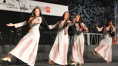  رقصات فرقة رضا للفنون الشعبية تسحر حضور مهرجان الطبول (صور)