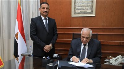 حركة تنقلات محدودة لموظفي حي العمرانية بالجيزة