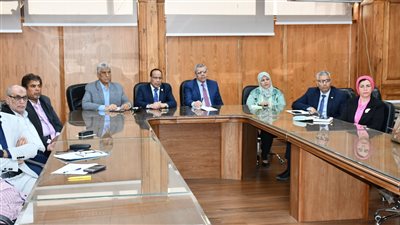 بدء المرحلة الثانية من مشروع تطبيق مواصفة الأيزو بجامعة القناة (صور)