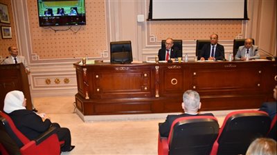 صحة الشيوخ تناقش تحويل المركز المتميز للأمومة والطفولة لمستشفى بالجيزة