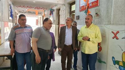 وكيل تعليم المنوفية يتفقد كنترول الشهادة الإعدادية