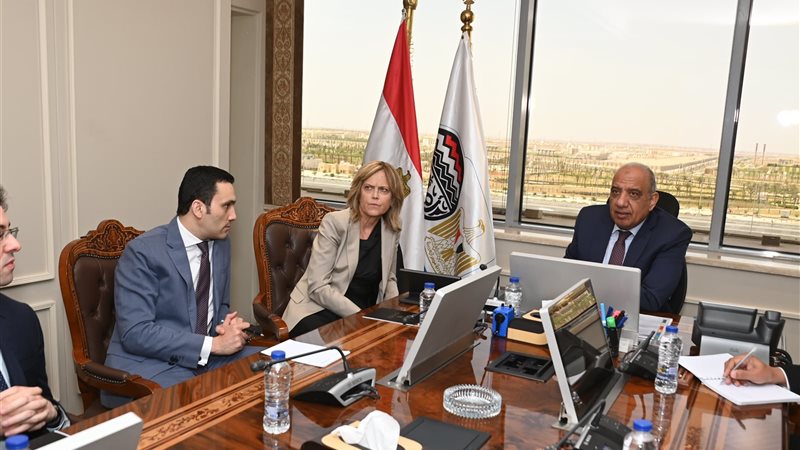 اجتماع المهندس محمود